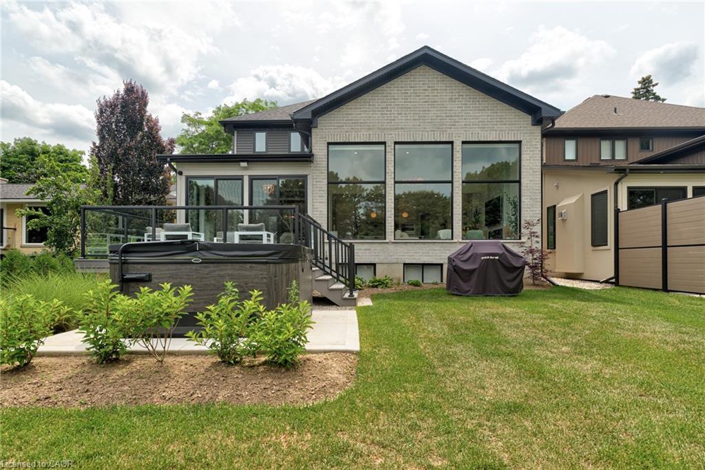 A-90 Margaret Avenue N Property Photo 43