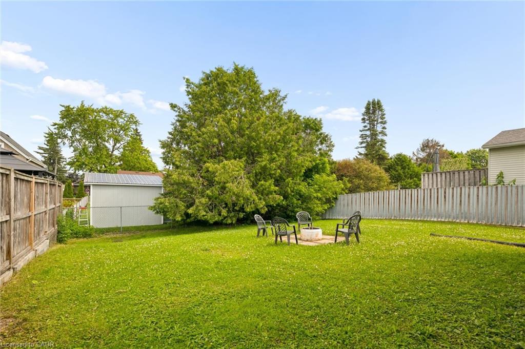 154 Graham Crescent Property Photo 3