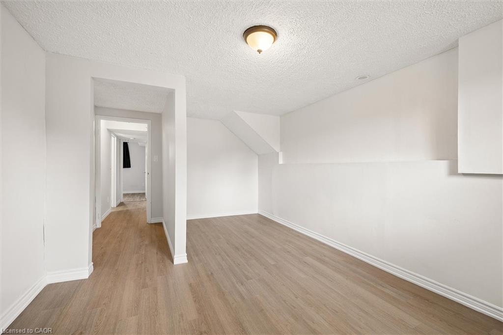 154 Graham Crescent Property Photo 21
