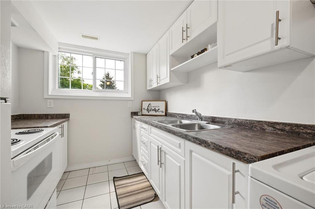 154 Graham Crescent Property Photo 25
