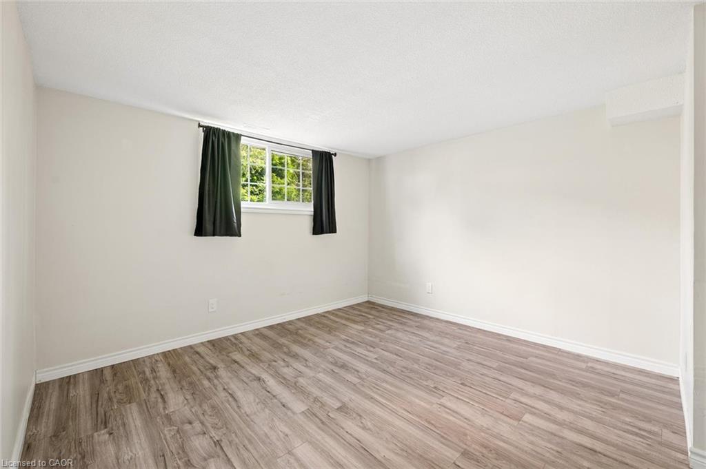 154 Graham Crescent Property Photo 28