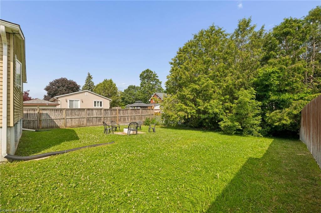 154 Graham Crescent Property Photo 33
