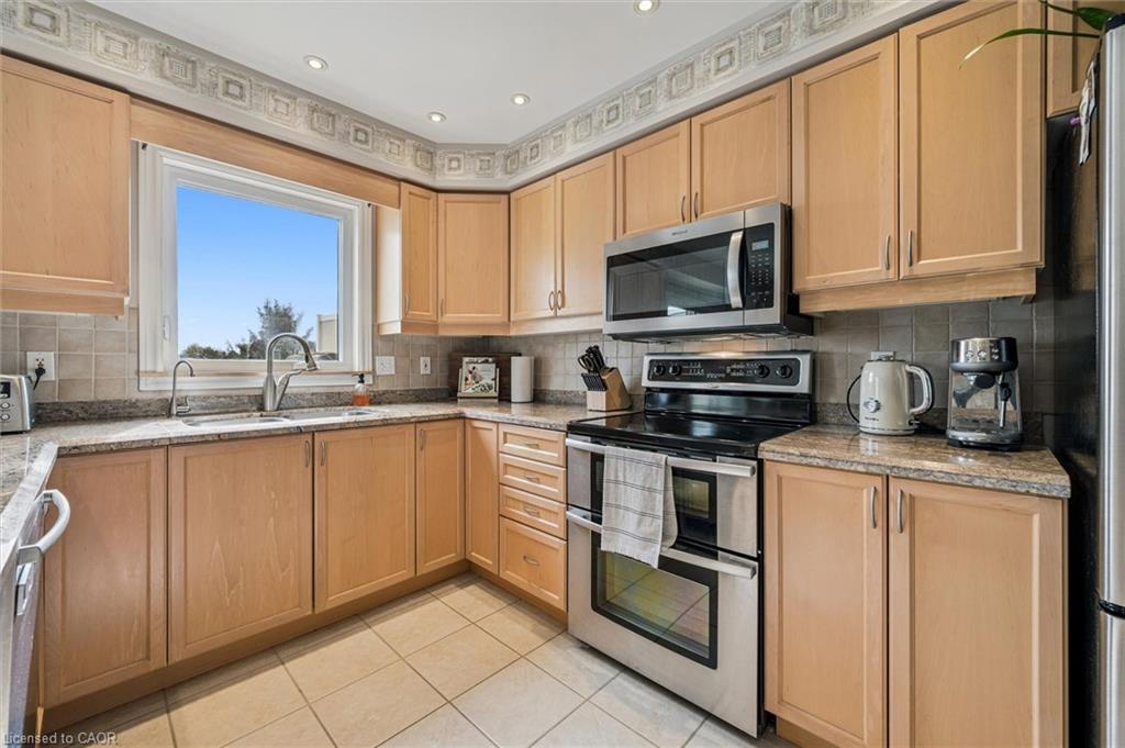 87 Law Drive Property Photo 6
