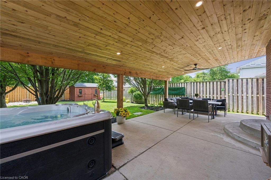 24 Watson Crescent Property Photo 35