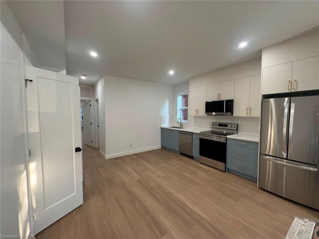 17 White Avenue Property Photo 3