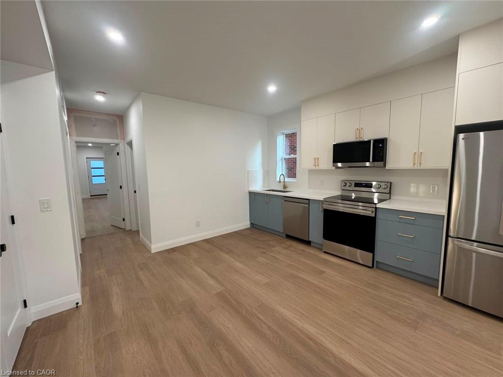 17 White Avenue Property Photo 4