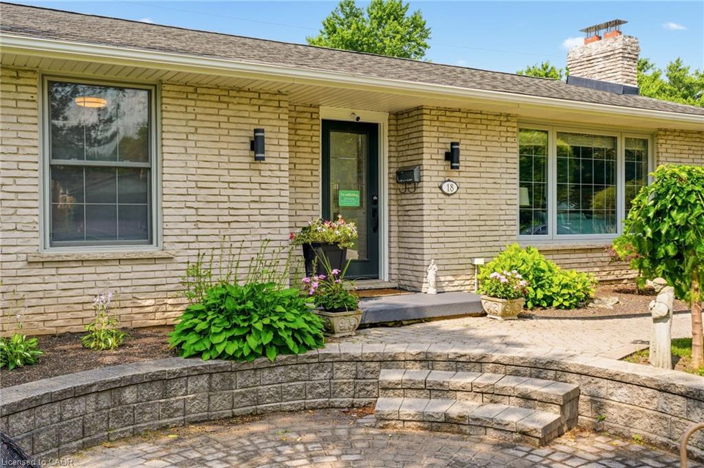 18 Fireside Drive Property Photo 3