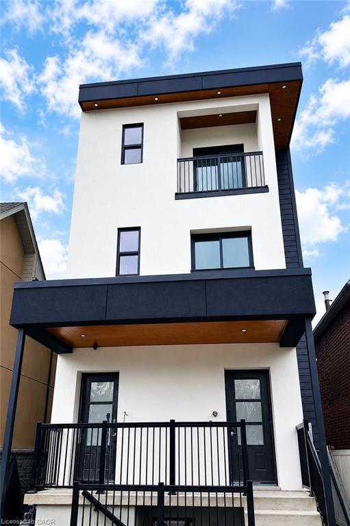17 White Avenue Property Photo 1