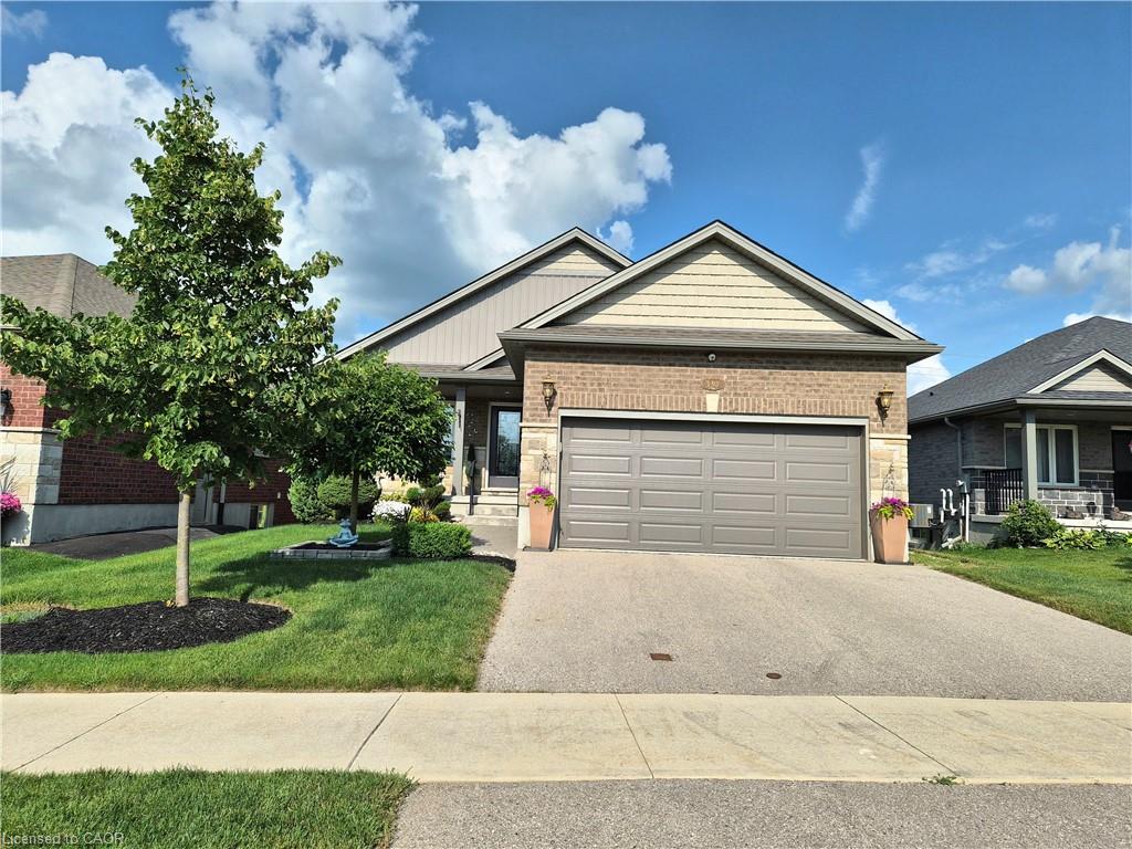 130 Bridge Crescent Property Photo 3