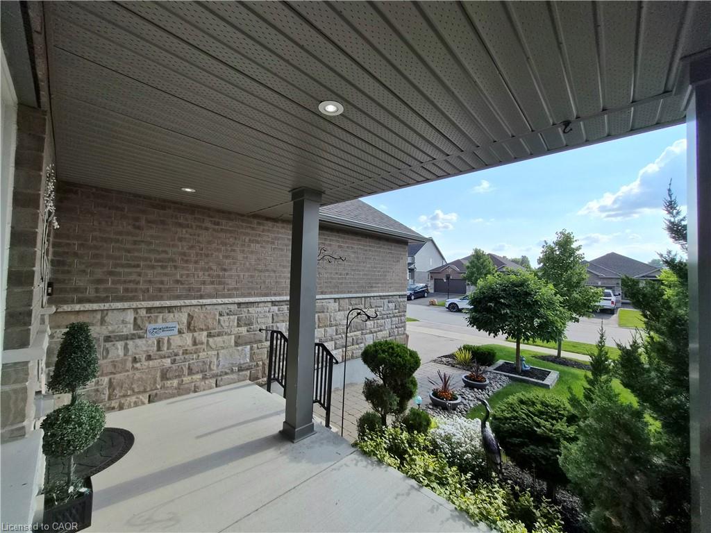 130 Bridge Crescent Property Photo 5