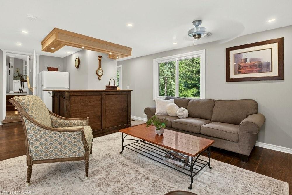 2147 Governor's Road Property Photo 6