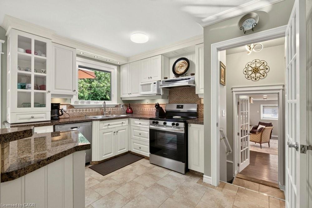 2147 Governor's Road Property Photo 12