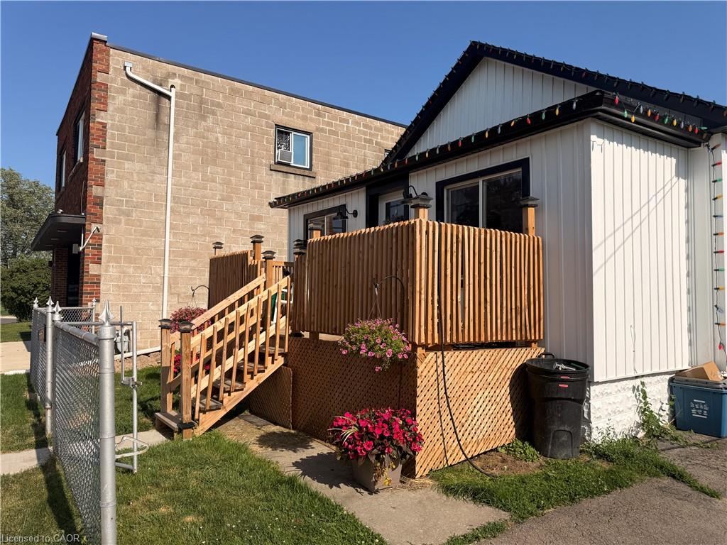 314 Broadway Avenue A Property Photo 4