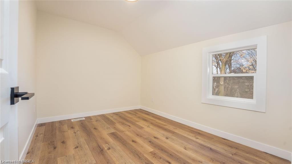 55 Winniett Street Property Photo 9