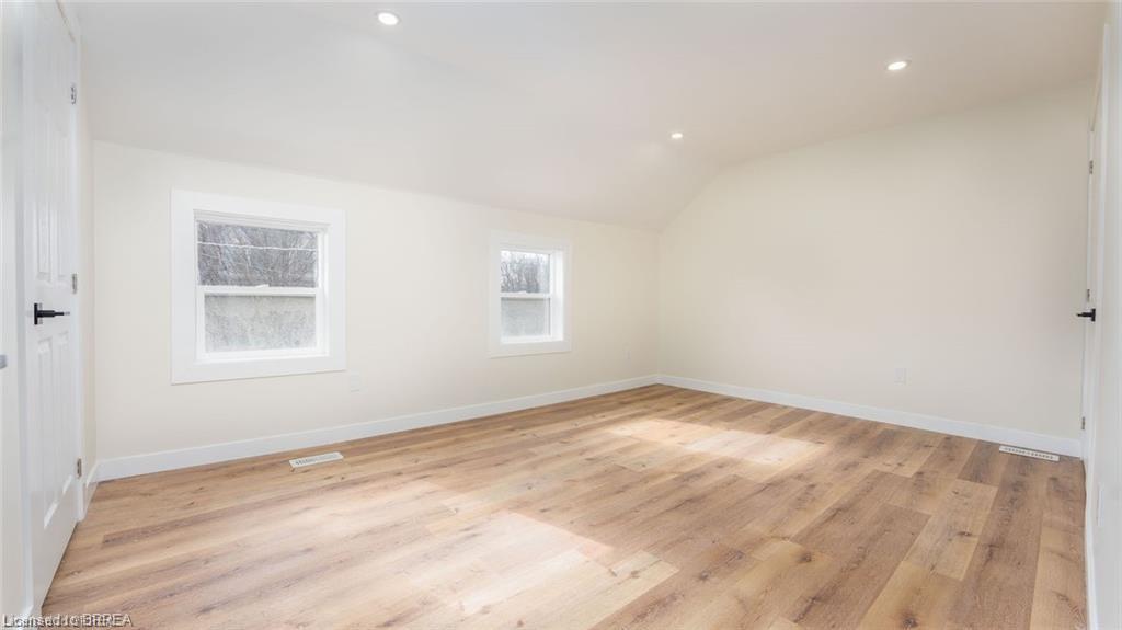 55 Winniett Street Property Photo 11