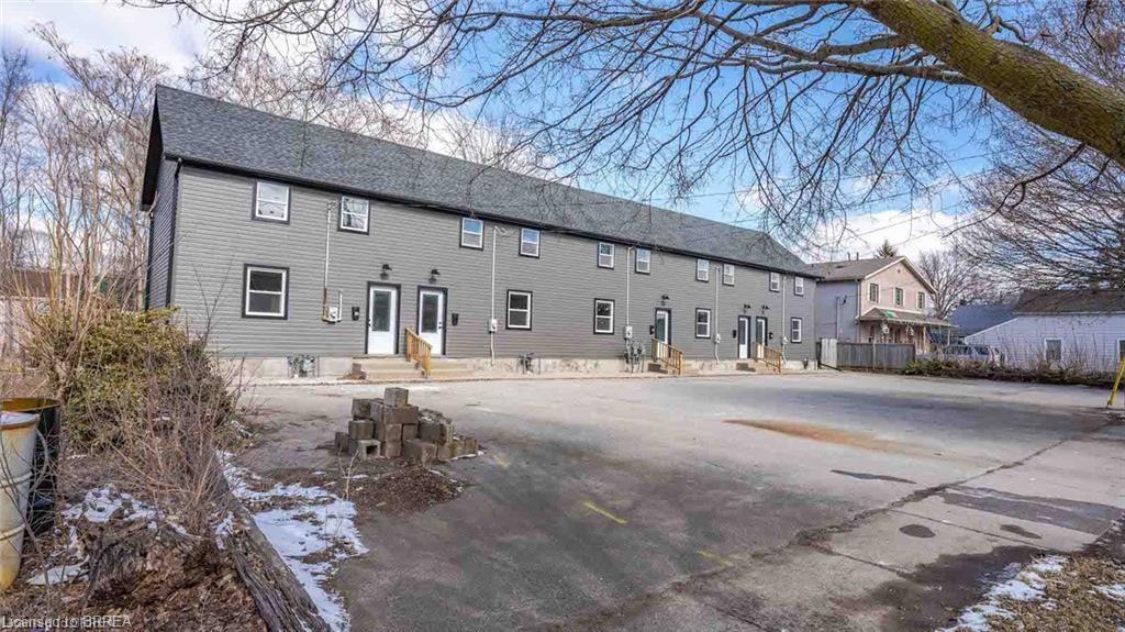 55 Winniett Street Property Photo 12
