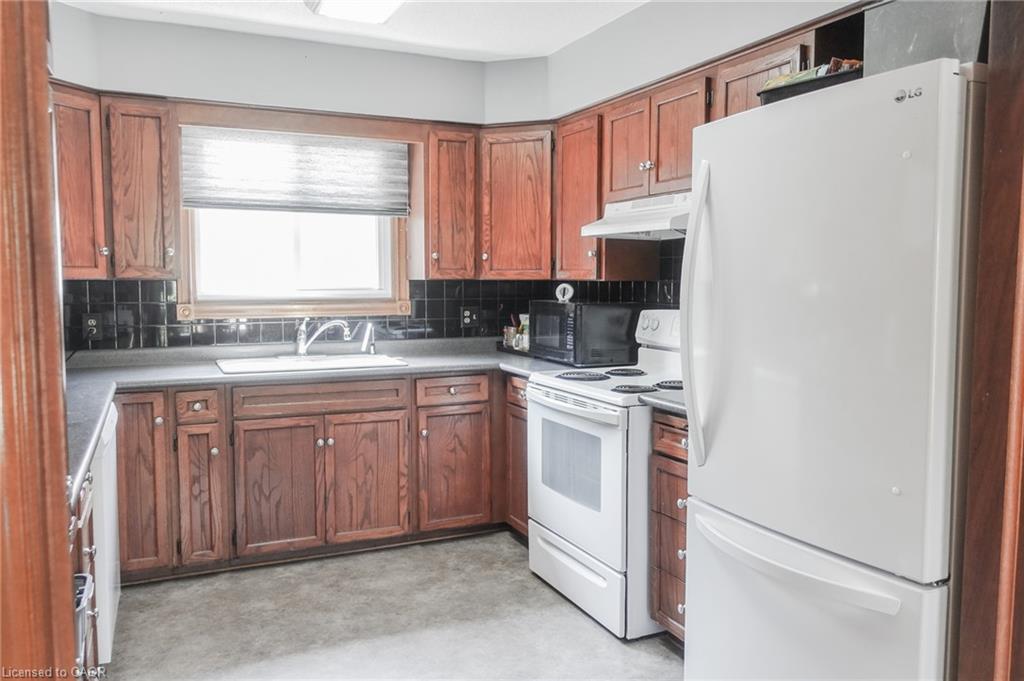 13 Kelly Avenue Property Photo 6