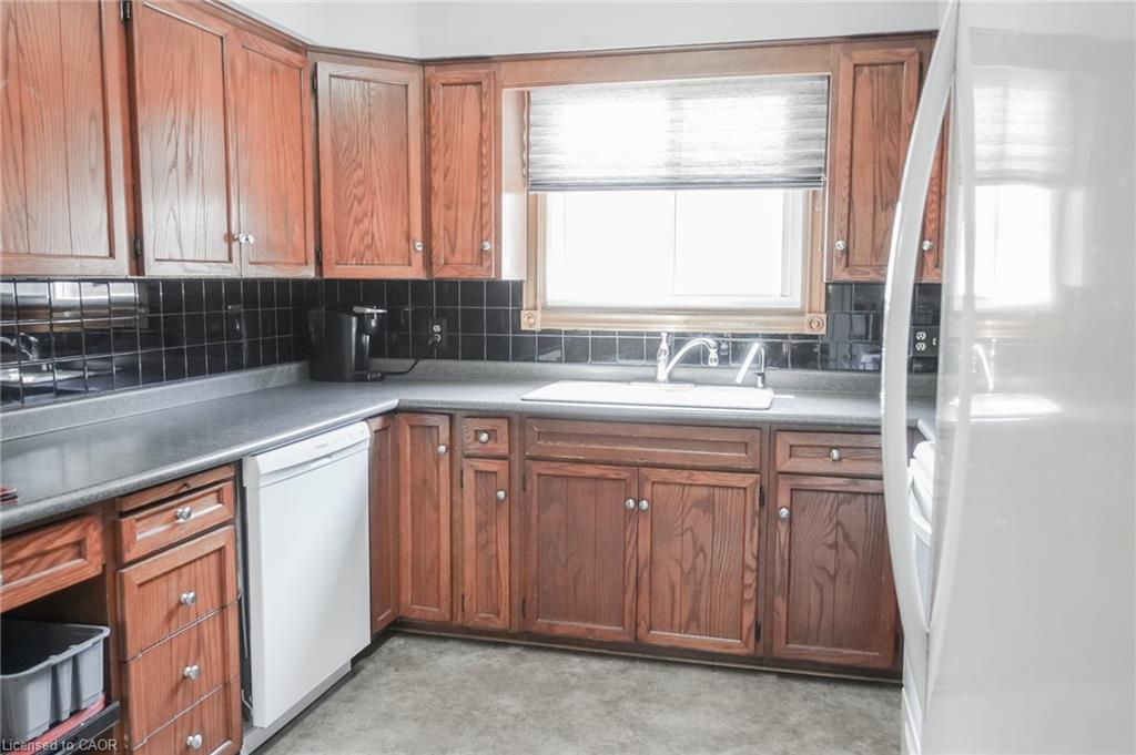 13 Kelly Avenue Property Photo 46