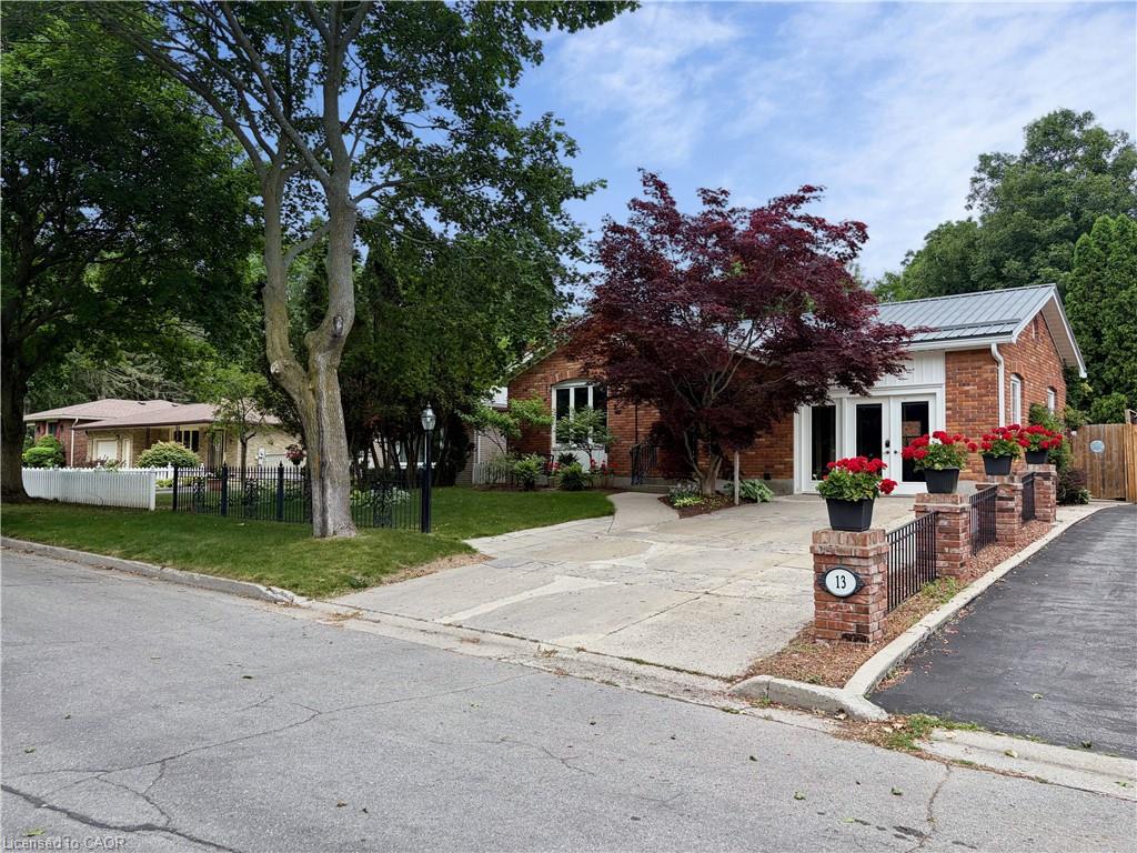 13 Kelly Avenue Property Photo 47