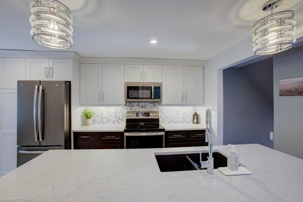 3-464 Beechwood Place Property Photo 6
