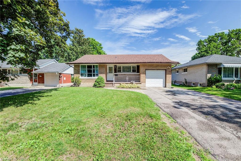 139 Elgin Crescent Property Photo 2