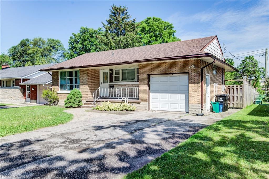 139 Elgin Crescent Property Photo 3