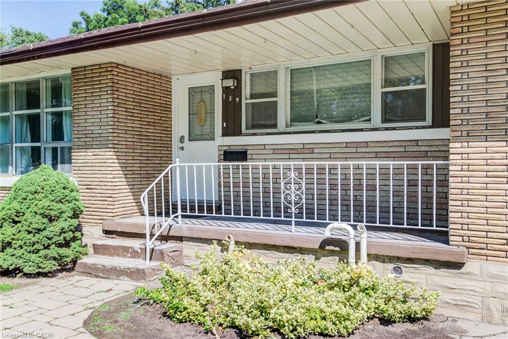 139 Elgin Crescent Property Photo 5