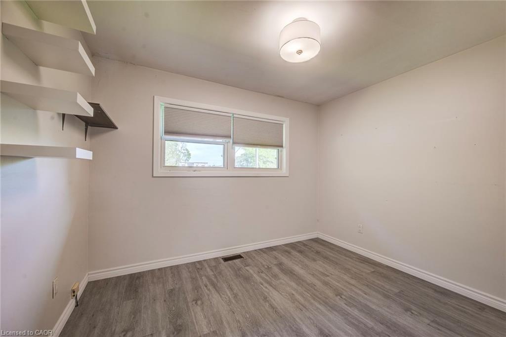 139 Elgin Crescent Property Photo 17