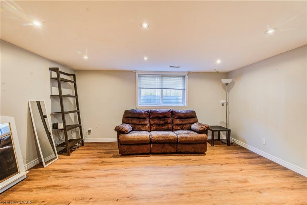 139 Elgin Crescent Property Photo 32