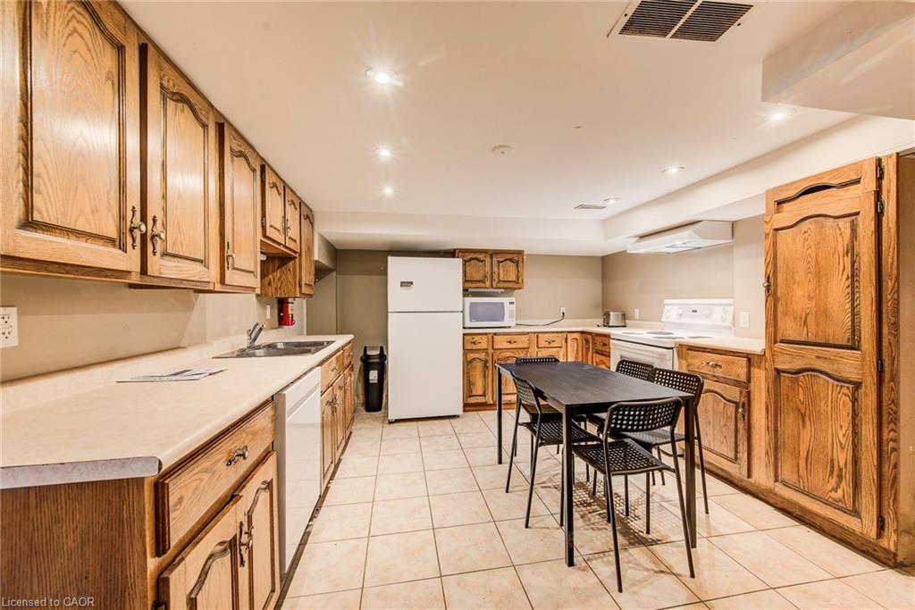 139 Elgin Crescent Property Photo 38