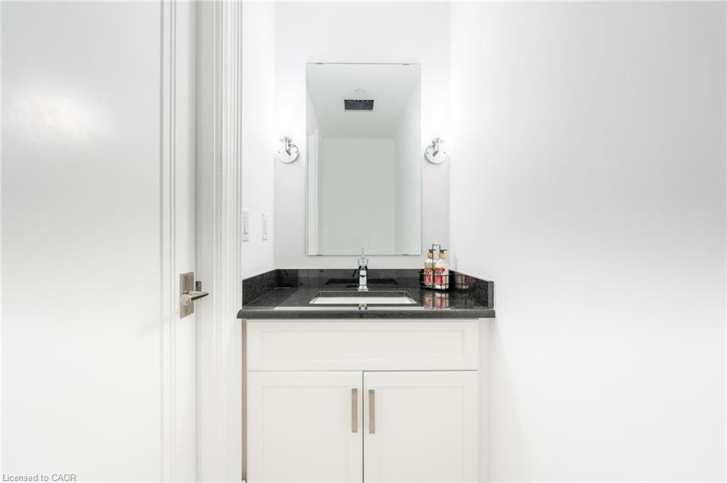 406-2060 Lakeshore Road Property Photo 12