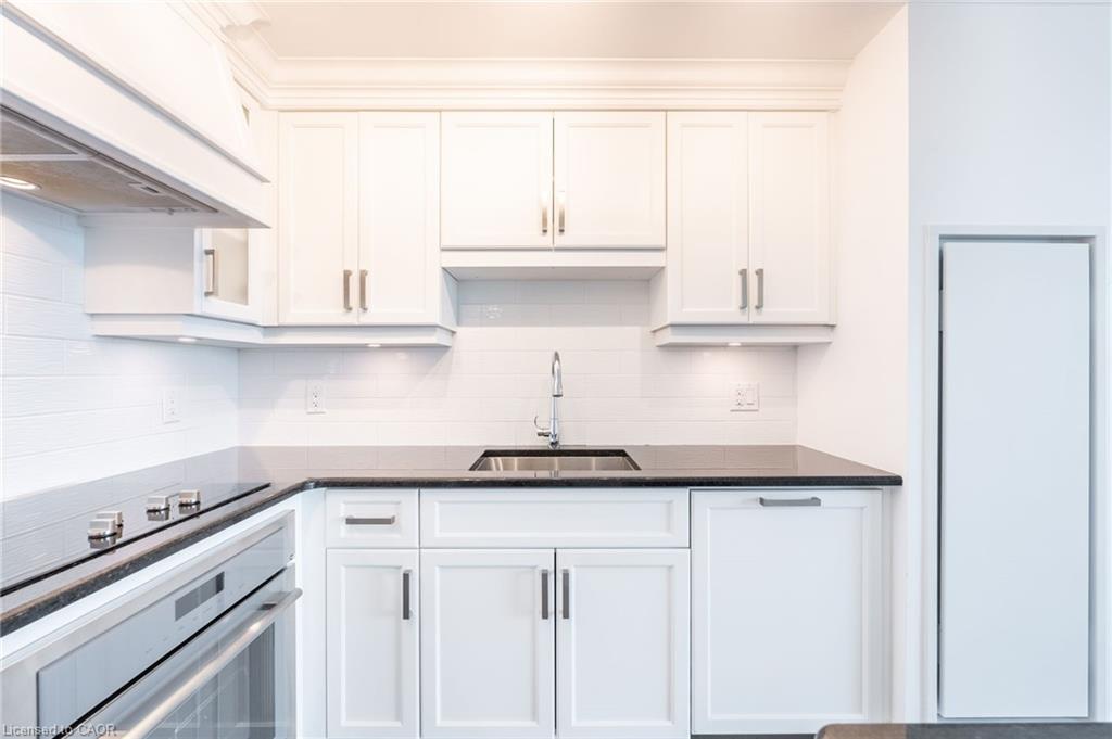 406-2060 Lakeshore Road Property Photo 17