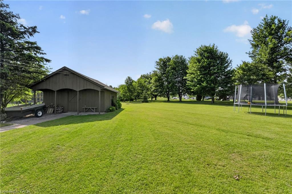 952 Robinson Road Property Photo 44