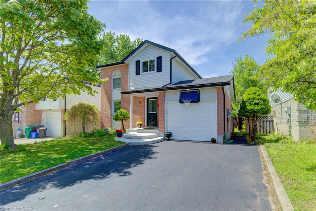 32 Enfield Drive Property Photo 2