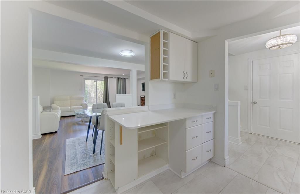 32 Enfield Drive Property Photo 9