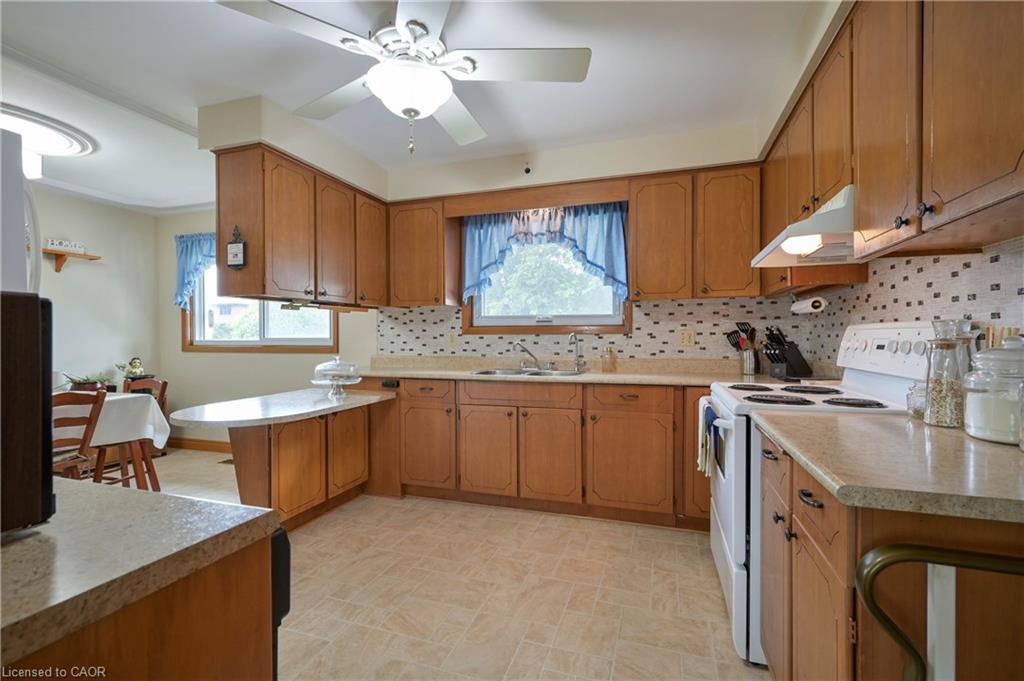 99 Lorraine Avenue Property Photo 9
