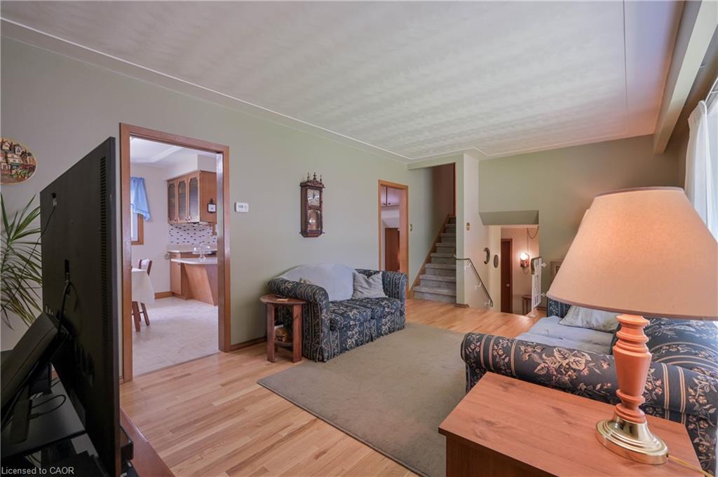99 Lorraine Avenue Property Photo 18