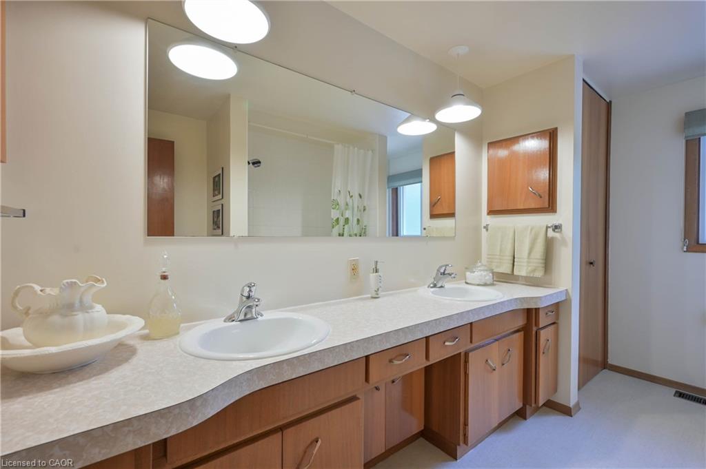 99 Lorraine Avenue Property Photo 30