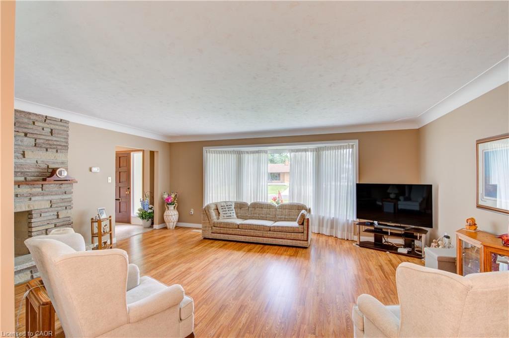 74 Pine Street Property Photo 8