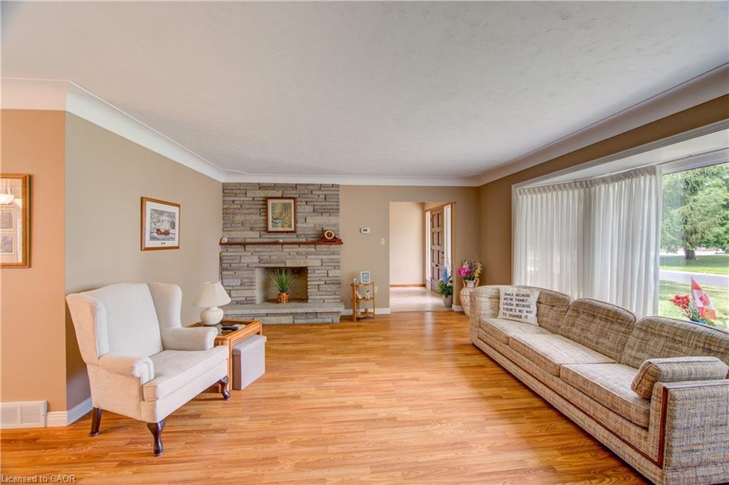74 Pine Street Property Photo 10