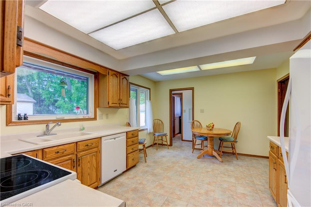 74 Pine Street Property Photo 16
