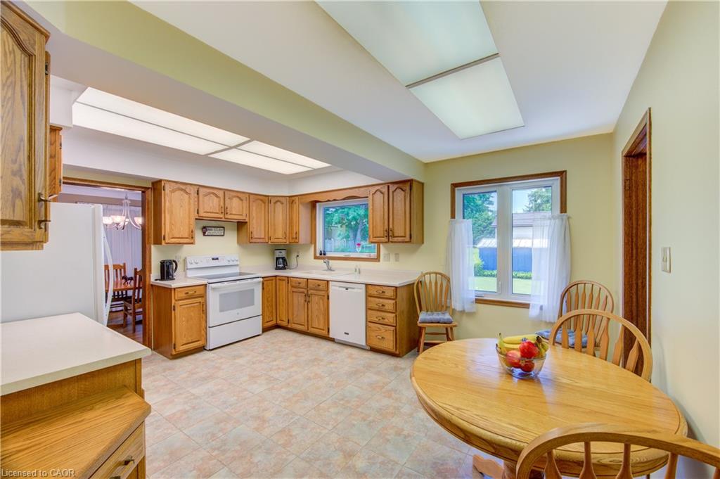 74 Pine Street Property Photo 17
