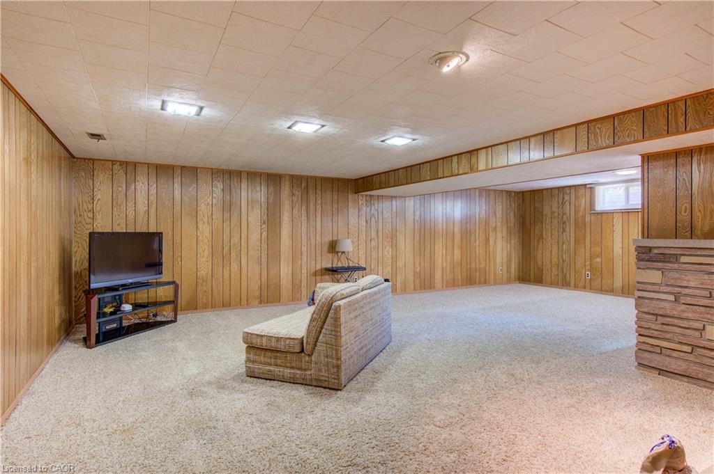 74 Pine Street Property Photo 30