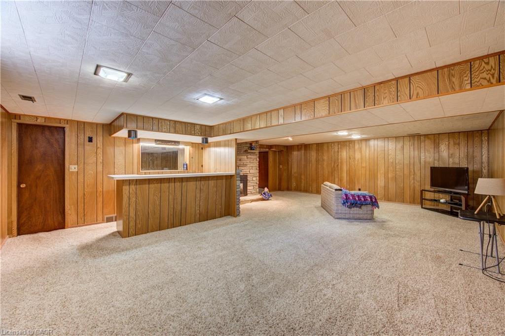 74 Pine Street Property Photo 34
