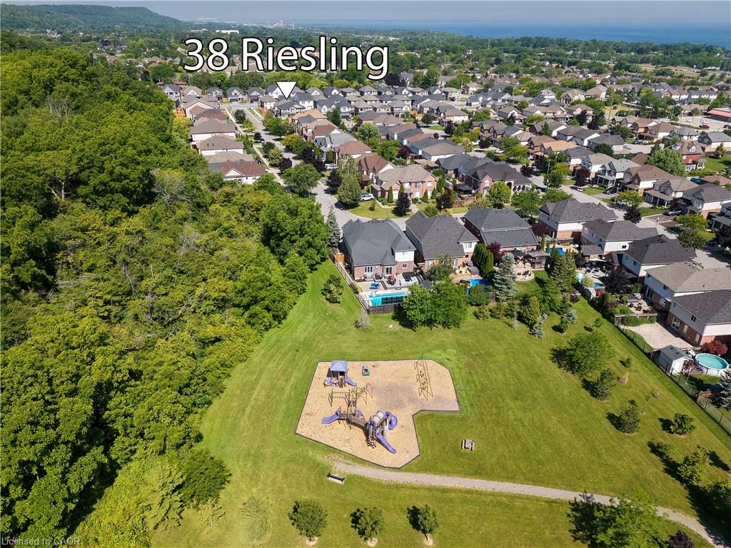 38 Riesling Street Property Photo 35
