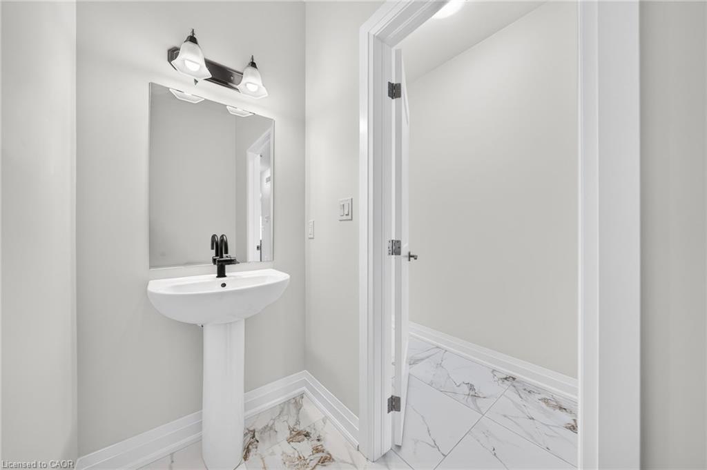 14-675 Victoria Road N Property Photo 10