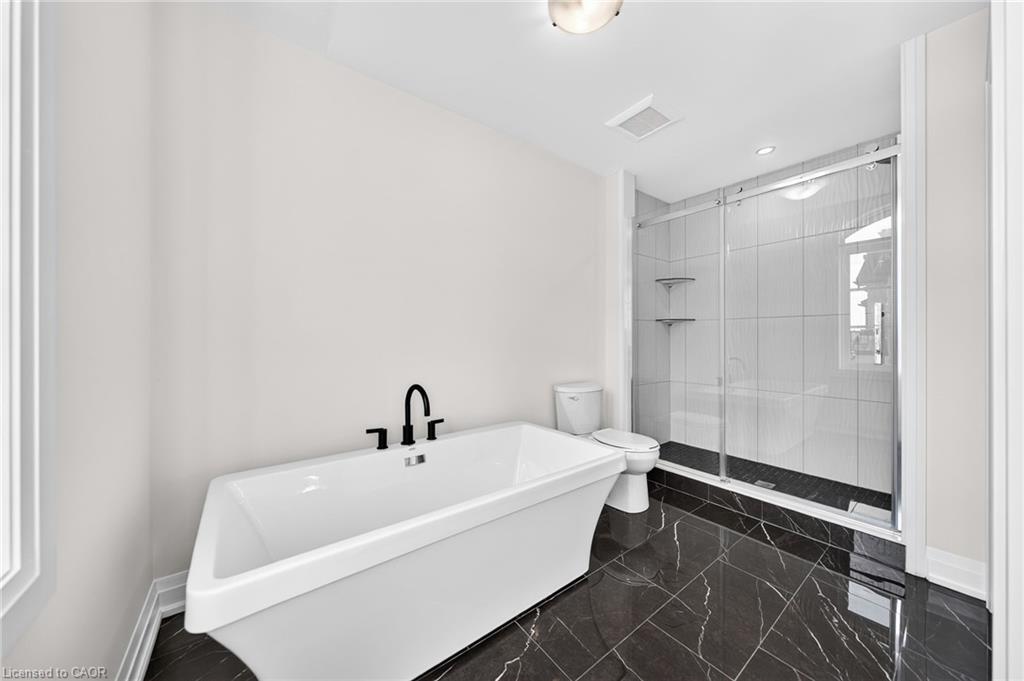 14-675 Victoria Road N Property Photo 17