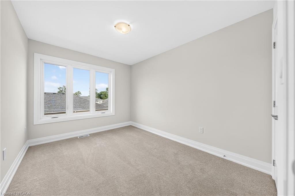 14-675 Victoria Road N Property Photo 18