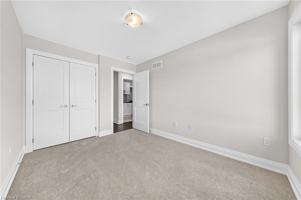 14-675 Victoria Road N Property Photo 20