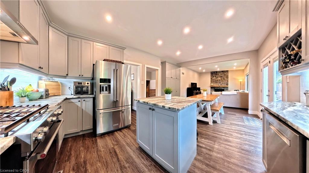 40 Mccormick Drive Property Photo 14